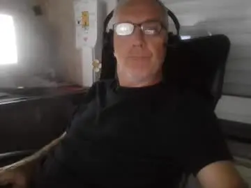 Chaturbate Sex Cam of maxou569