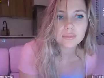 Chaturbate Live Sex Cam of daniangel_web