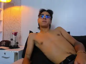 Chaturbate Live Sex Cam of davidcahs17_