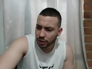 Chaturbate Live Sex Cam of armando_2002