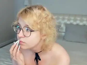 Chaturbate Nude Webcam of nelly_gloss