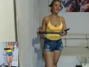 Chaturbate Best Webcam of tinymilf_