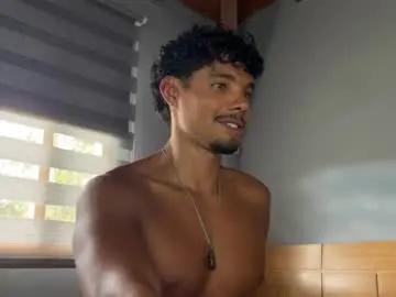 Chaturbate Watch Live Sex Cams of daniel0910s