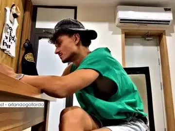 Chaturbate Live Sex Cam of orlando__bloom