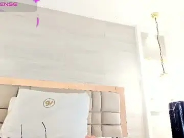 Chaturbate Live Sex Cam of bella_novoa