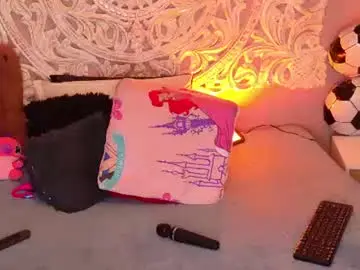 Chaturbate Live Sex Cam of malaikabrown