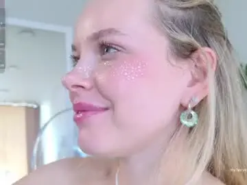 Chaturbate Sex Cam of milly_shy