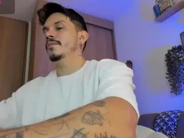 Chaturbate Live Sex Cam of legolas_15