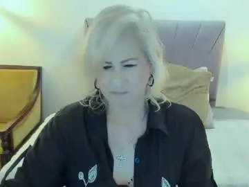 Chaturbate Live Sex Cam of scarlethoot_