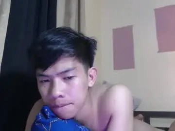 Chaturbate Best live sex cam show of clyde_twinkx
