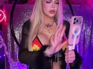 Chaturbate Private Sex Chat of plasticfuckdoll