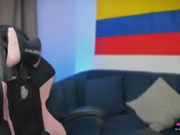 Chaturbate Best live sex cam show of andrew_twink18