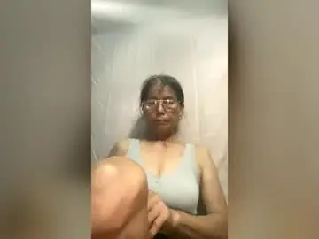 Chaturbate Live Porn of squirt0120