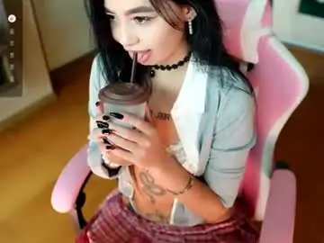 Chaturbate Free Live Porn of yuna_leen
