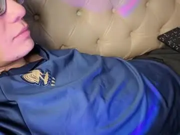 Chaturbate Watch Live Sex Cams of davoxer