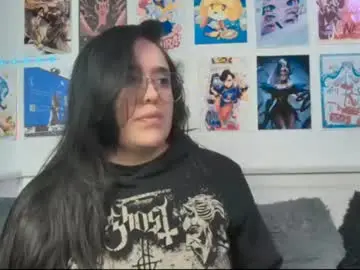 Chaturbate Live Sex Cam of snowblack_