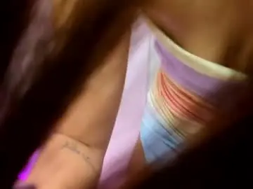 Chaturbate Live Sex of shaira_07_