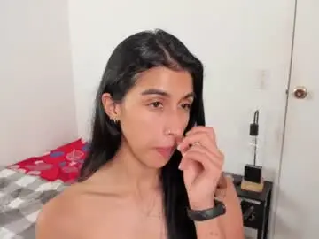 Chaturbate Nude Webcam of mazikeen_18