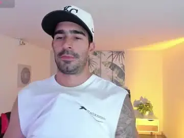 Chaturbate Adult Webcams of tbastian