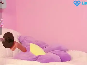 Chaturbate Adult Webcam of little_effy18_