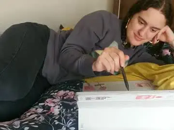 Chaturbate Sex Cam of sluttysuzie17