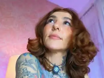 Chaturbate Live Sex Cam of evangelyne1