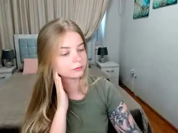 Chaturbate Sex Cam of sirenabloom
