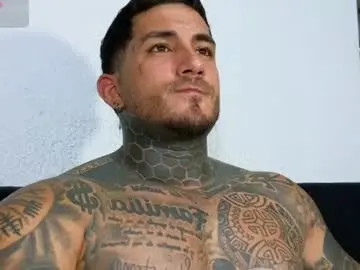 Chaturbate Best live sex cam show of twonaugthy77