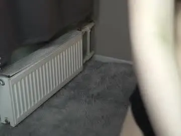 Chaturbate Live Sex Cam of indiramcclamroch