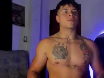Chaturbate Best live sex cam show of noah_223