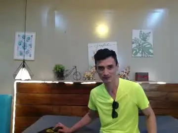 Chaturbate Best live sex cam show of felipefriendly
