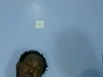 Chaturbate Live Sex Cam of giant_couple