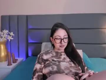 Chaturbate Watch Live Sex Cams of emilyywatson