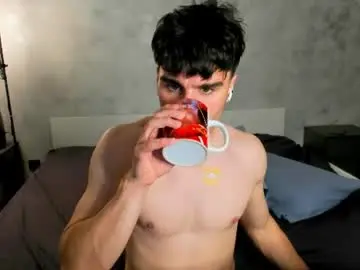 Chaturbate Nude Webcam of sam_huston18
