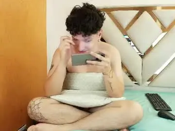 Chaturbate Sex Cam of zoe_and_dylan_