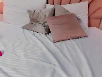 Chaturbate Watch Live Sex Cams of cherrymyla