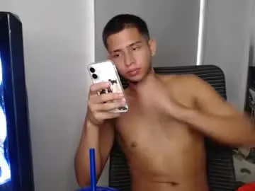 Chaturbate Best live sex cam show of harold_18_