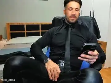 Chaturbate Sex Cam of mikestrip