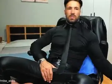Chaturbate Nude Webcam of mikestrip