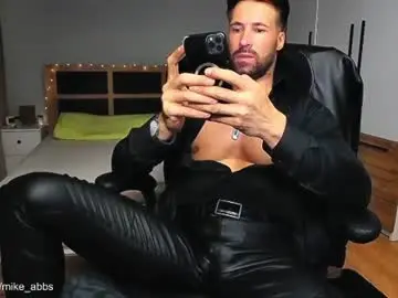 Chaturbate Adult Webcam of mikestrip