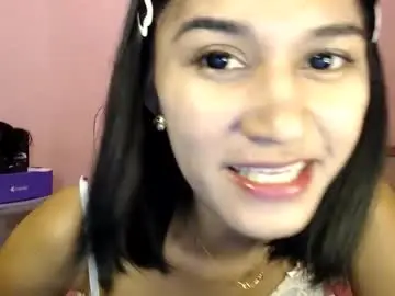 Chaturbate Adult Webcams of sashafuckss