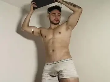 Chaturbate Live Porn of latinboyvip_