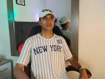 Chaturbate Free Live Porn of alan_colthon