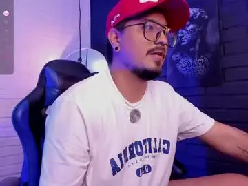 Chaturbate Watch Live Sex Cams of daviidevans