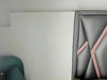 Chaturbate Best live sex cam show of golden_kiss23