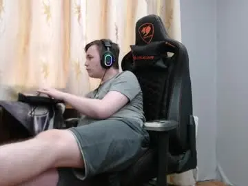 Chaturbate Nude Webcam of iliaskrisloveee