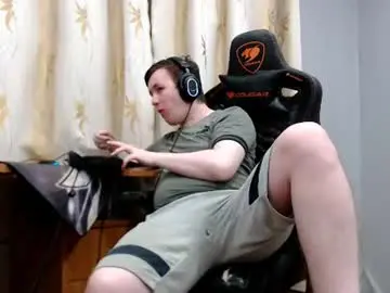 Chaturbate Adult Video Chat of iliaskrisloveee