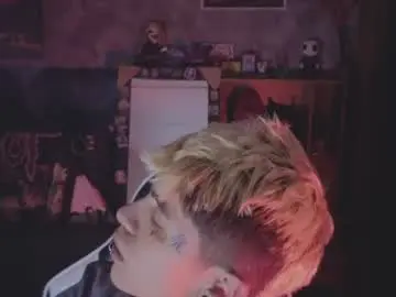 Chaturbate Best live sex cam show of acidmilo