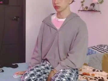 Chaturbate Live Sex of cuddly_twinkie