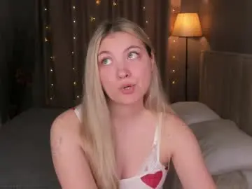Chaturbate Live Sex Cam of angel__grace